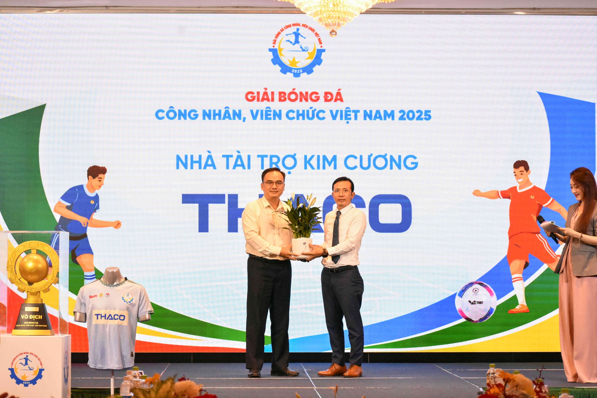 Họp báo và bốc thăm chia bảng Giải Bóng đá công nhân, viên chức Việt Nam 2025