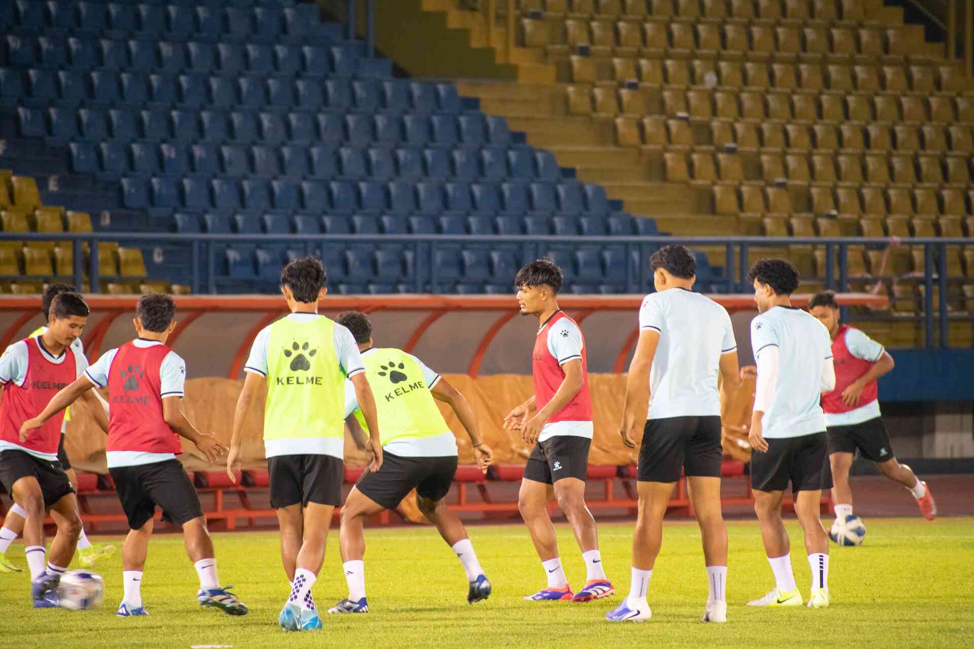 Chùm ảnh: Họp báo và buổi tập trước trận Việt Nam vs Nepal (Vòng loại thứ 3 Asian Cup 2027)