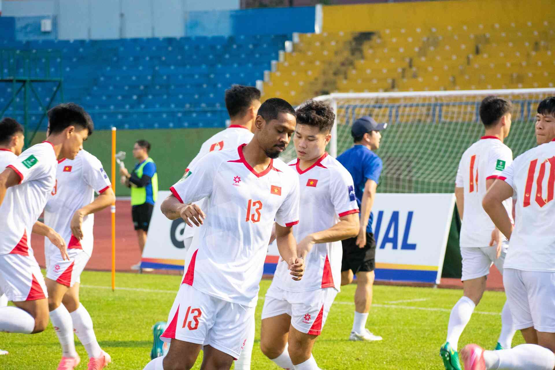 Chùm ảnh: Họp báo và buổi tập trước trận Việt Nam vs Nepal (Vòng loại thứ 3 Asian Cup 2027)