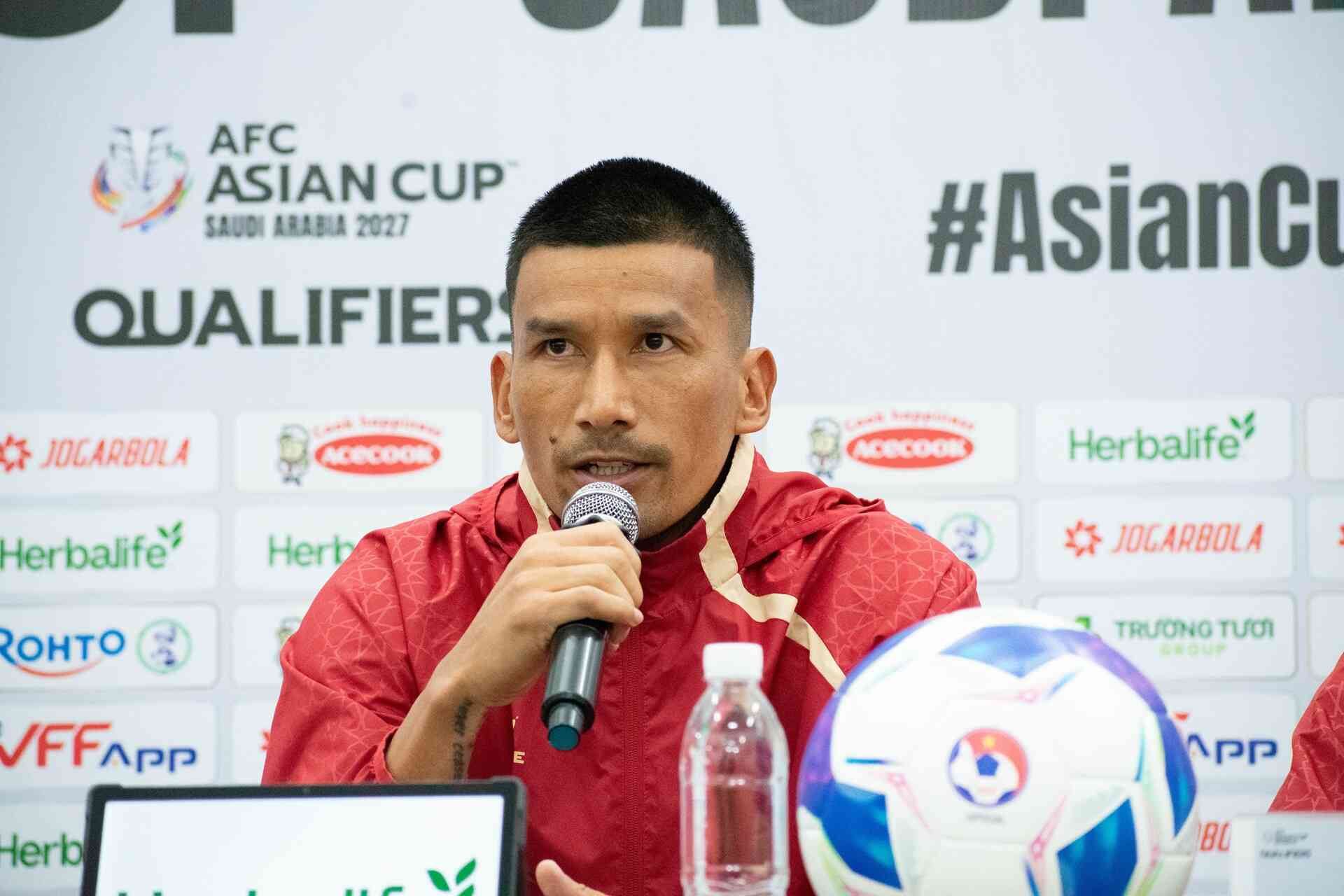 Chùm ảnh: Họp báo và buổi tập trước trận Việt Nam vs Nepal (Vòng loại thứ 3 Asian Cup 2027)