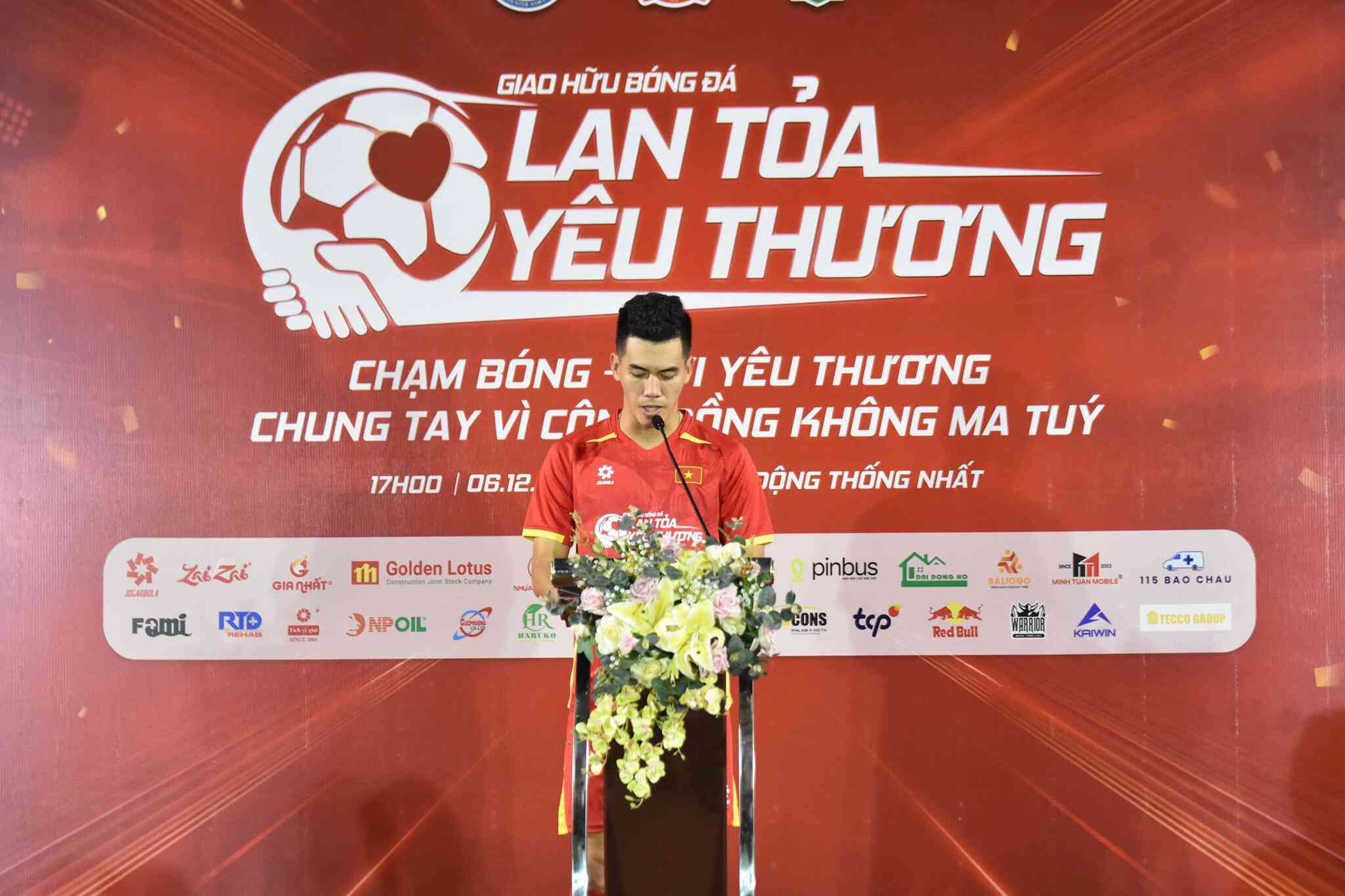 [Chùm ảnh] Giao hữu bóng đá “Lan tỏa yêu thương” 2025