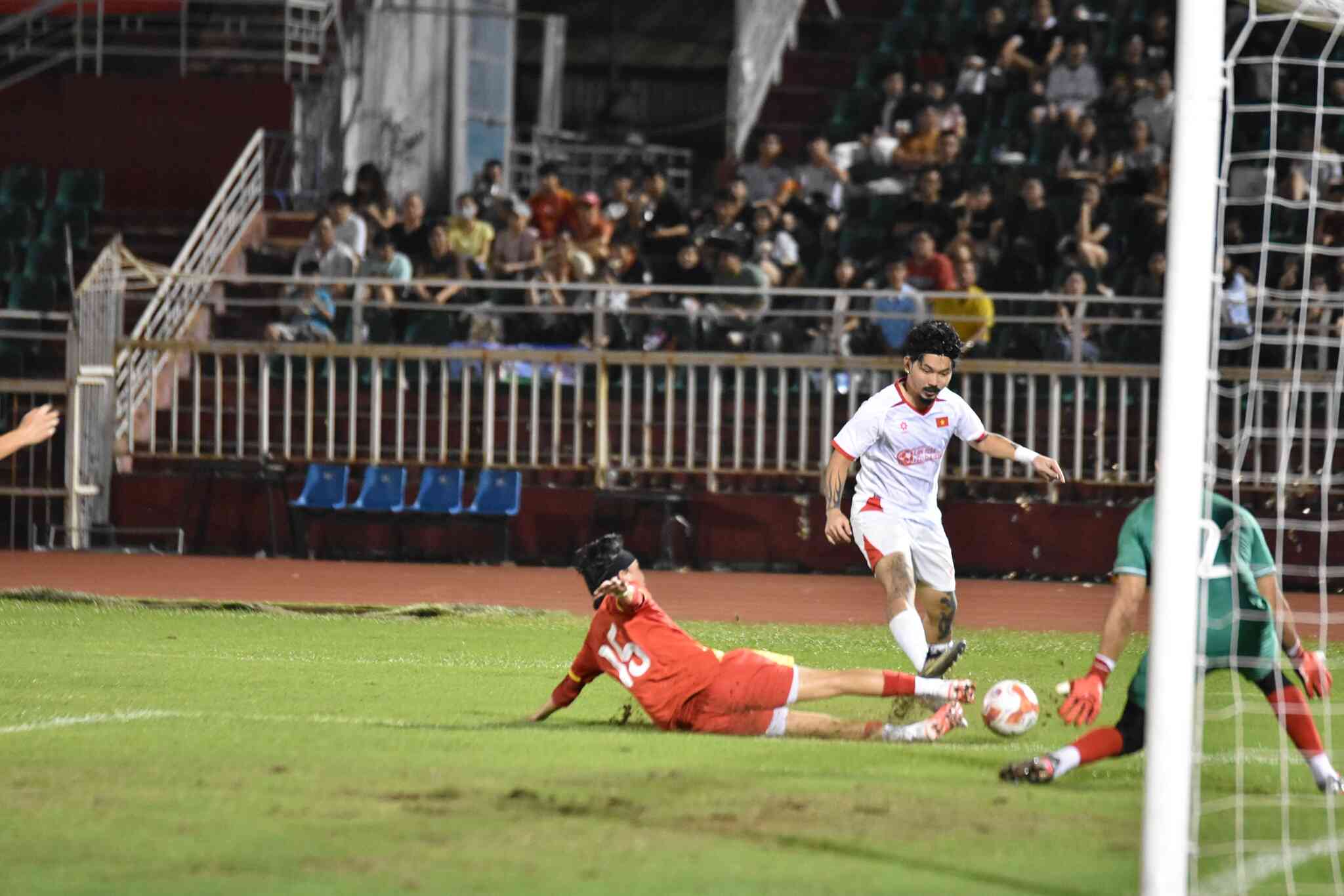 [Chùm ảnh] Giao hữu bóng đá “Lan tỏa yêu thương” 2025