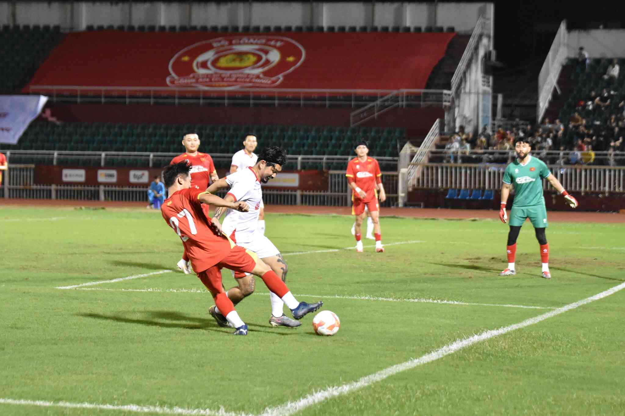 [Chùm ảnh] Giao hữu bóng đá “Lan tỏa yêu thương” 2025