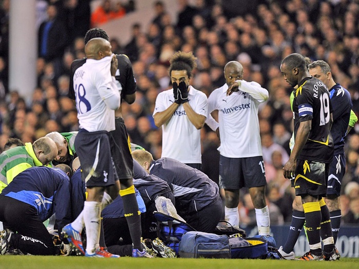 Fabrice Muamba - Cầu thủ bị đột quỵ ngừng tim 78 phút giờ ra sao?